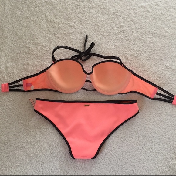 New Victoria’s Secret coral 2pc bikini - Picture 3 of 5